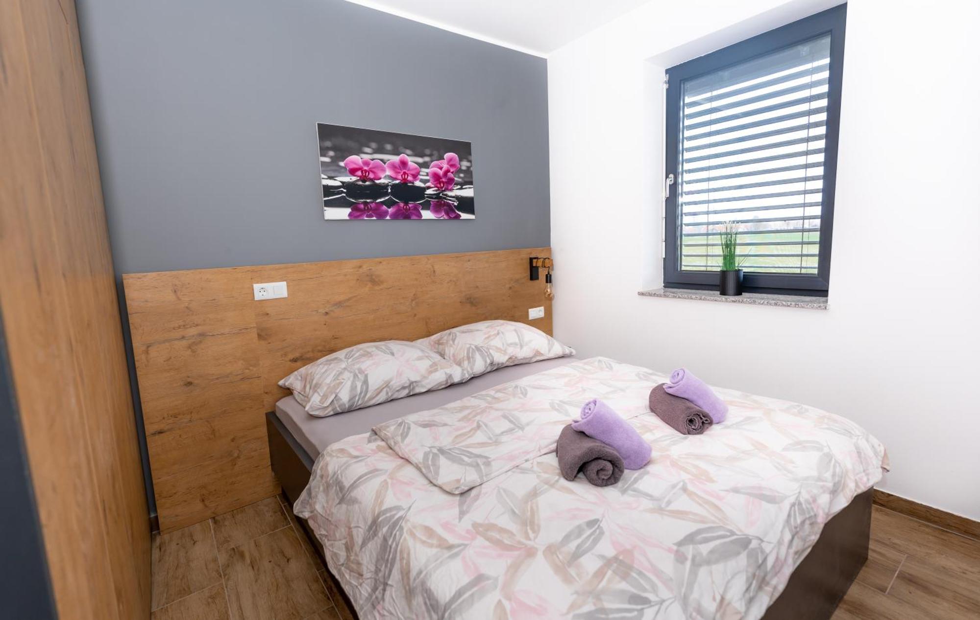 Apartmaji Banonia Neskončno polje Banovci Exterior foto